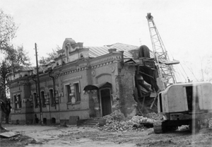 Ipatiev House - Romanov Memorial - The tragic end of the last Czar of Russia